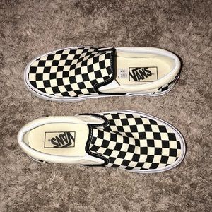 CHECKERED VANS